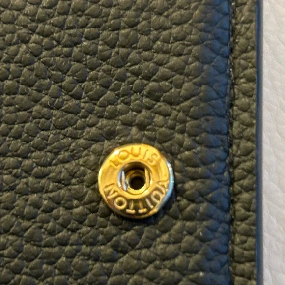 Brand New- Louis Vuitton Cléa Wallet - Full Set - Picture 7 of 11